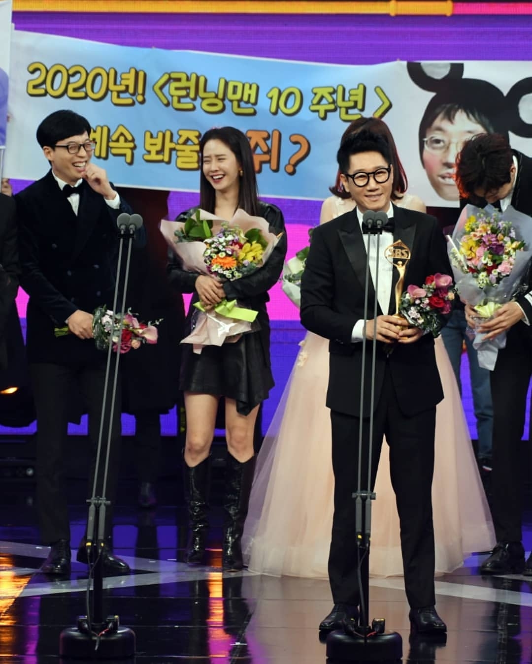 2019年韩国sbs颁奖典礼,running man李光洙等成员获奖