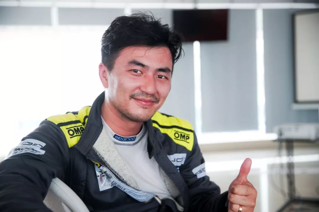 华夏赛车大奖赛肇庆圆满收官刘汉卿成涛分获一胜