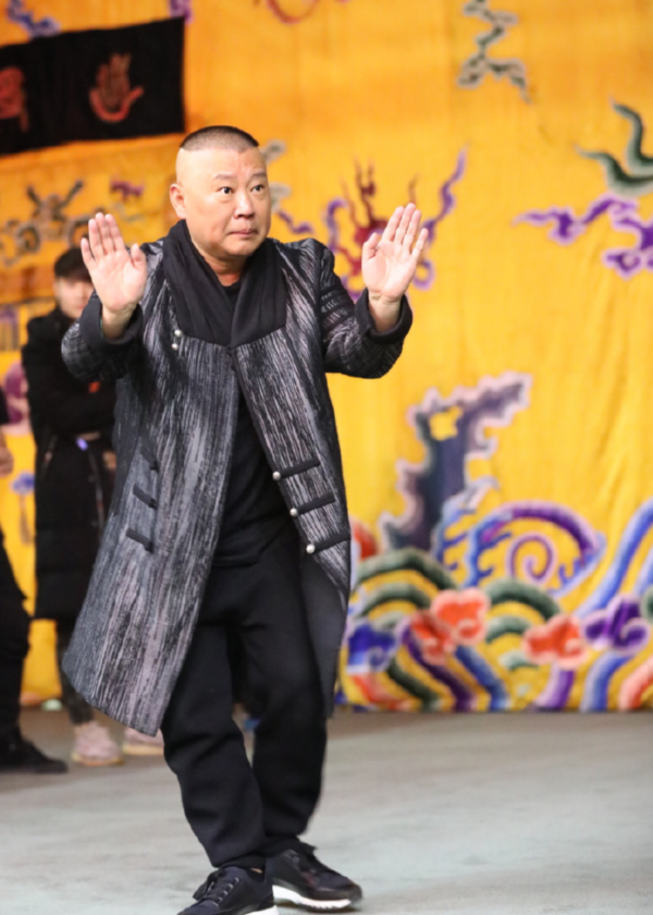 上阵父子兵陶阳晒郭德纲背影照表白父亲老郭14字回应太宠溺
