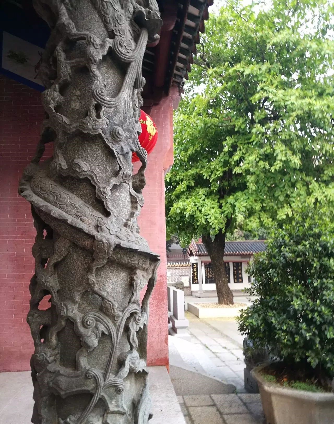 南朝时任高凉太守,毕生支持冼夫人成就大业,被隋文帝追封为广州总管