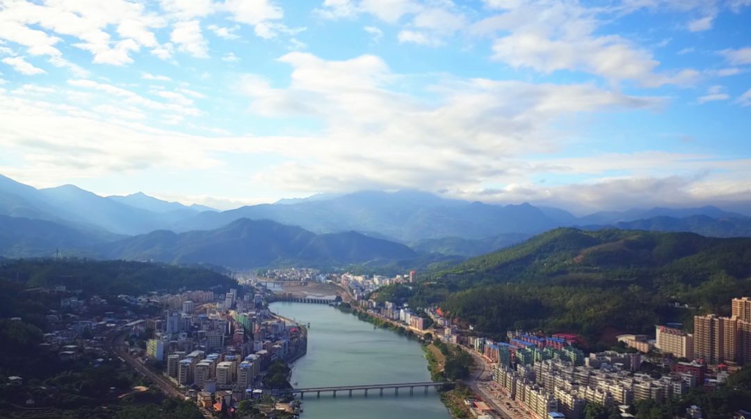 华安县华丰镇:移风易俗破陋习 文明新风入人心