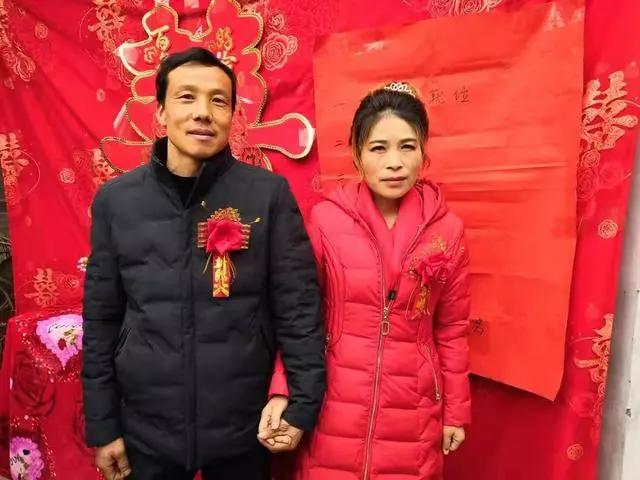 南召縣白土崗鎮:脫貧標兵再婚記