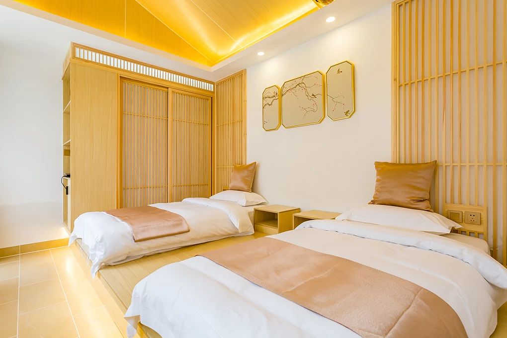 来这个"仙人洞"里最美的民宿,开启你的养生之旅,泡私汤,吃素食!