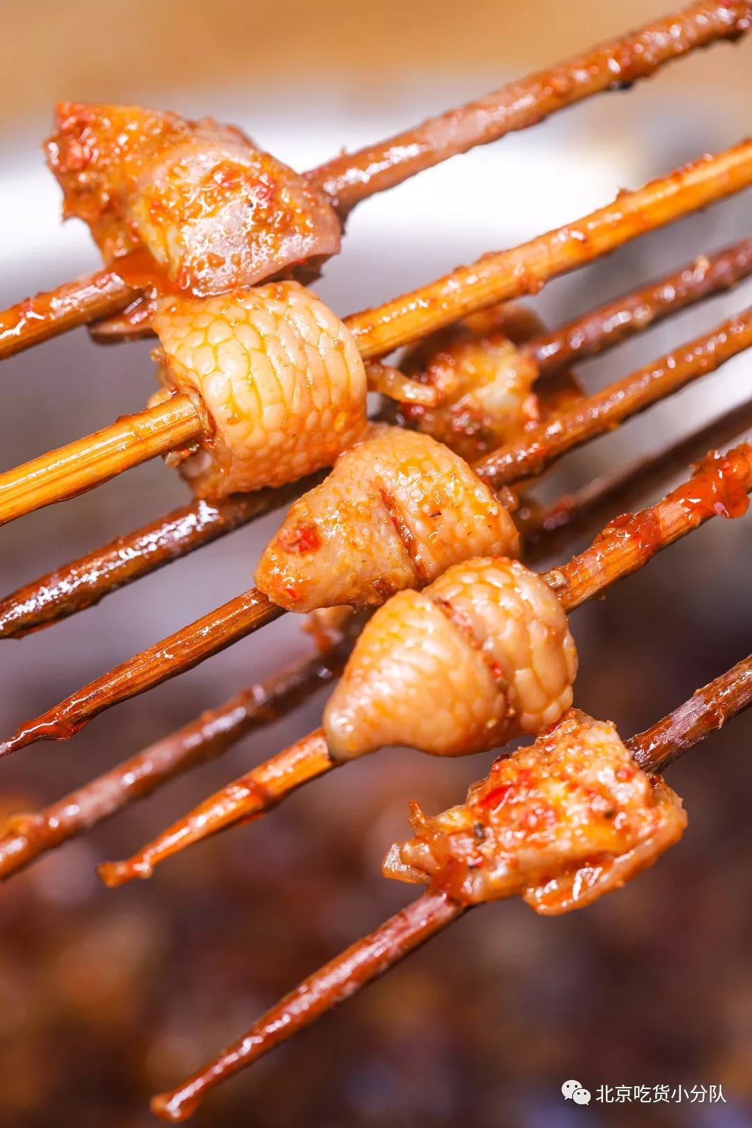 最妙的是在这里发现了当地人超爱的【鸡脚筋】!