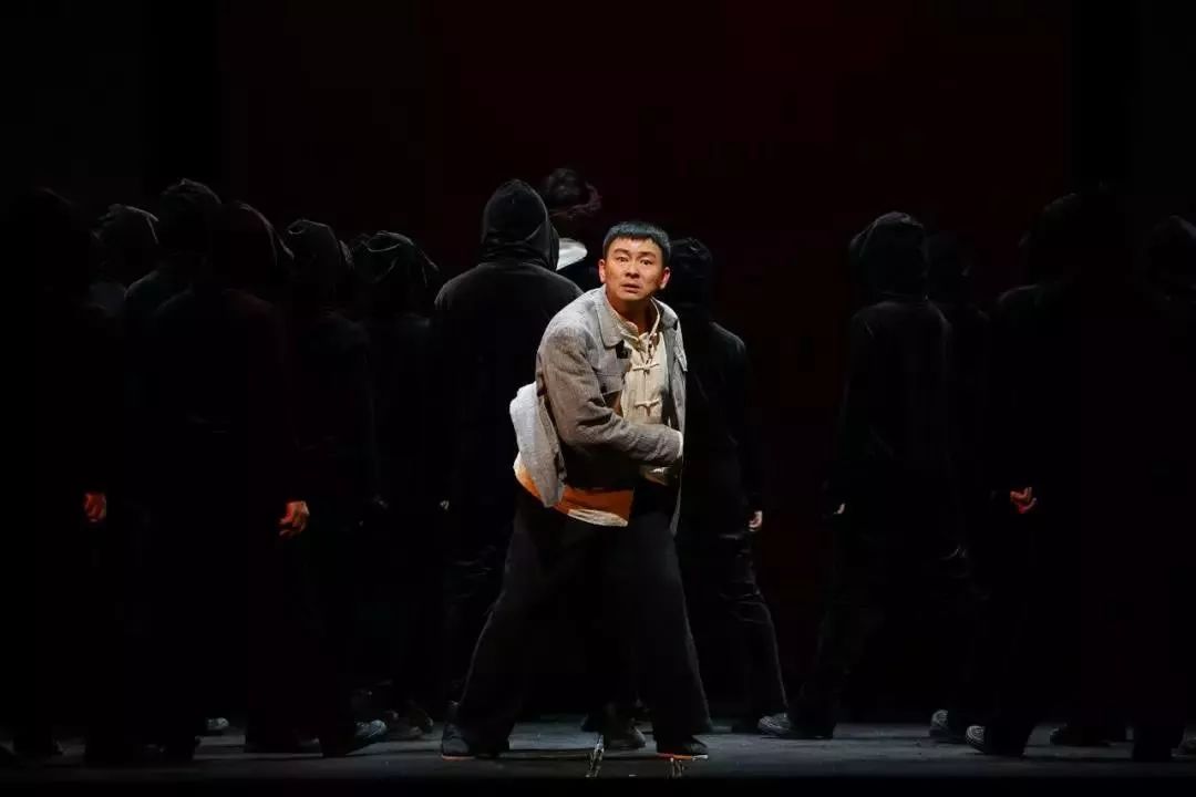 张旭东(叮当)主演谐剧《永不落幕》在成都首演