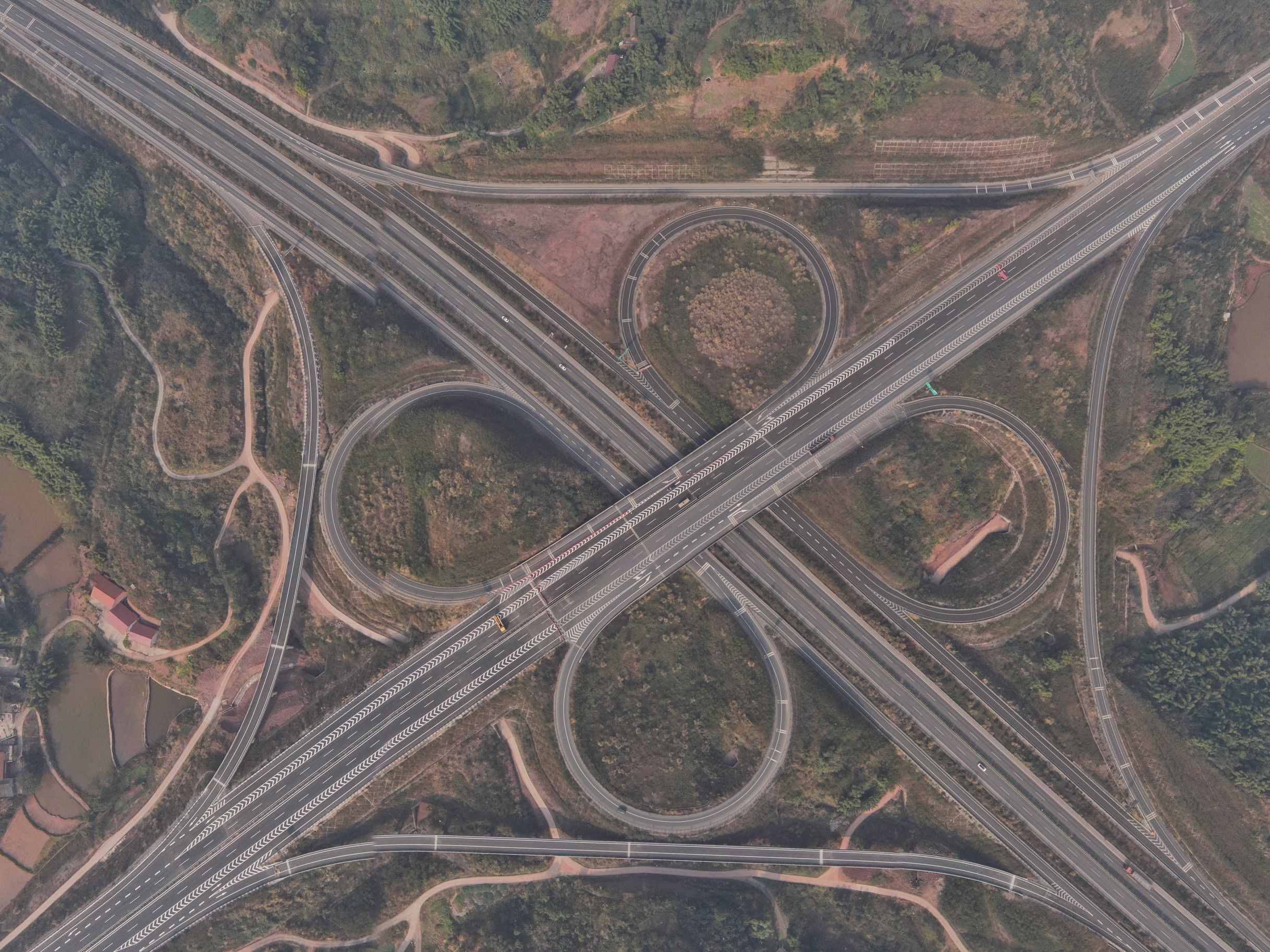 仁沐新高速井研至孝姑段建成 我省高速公路建成里程突破7500公里