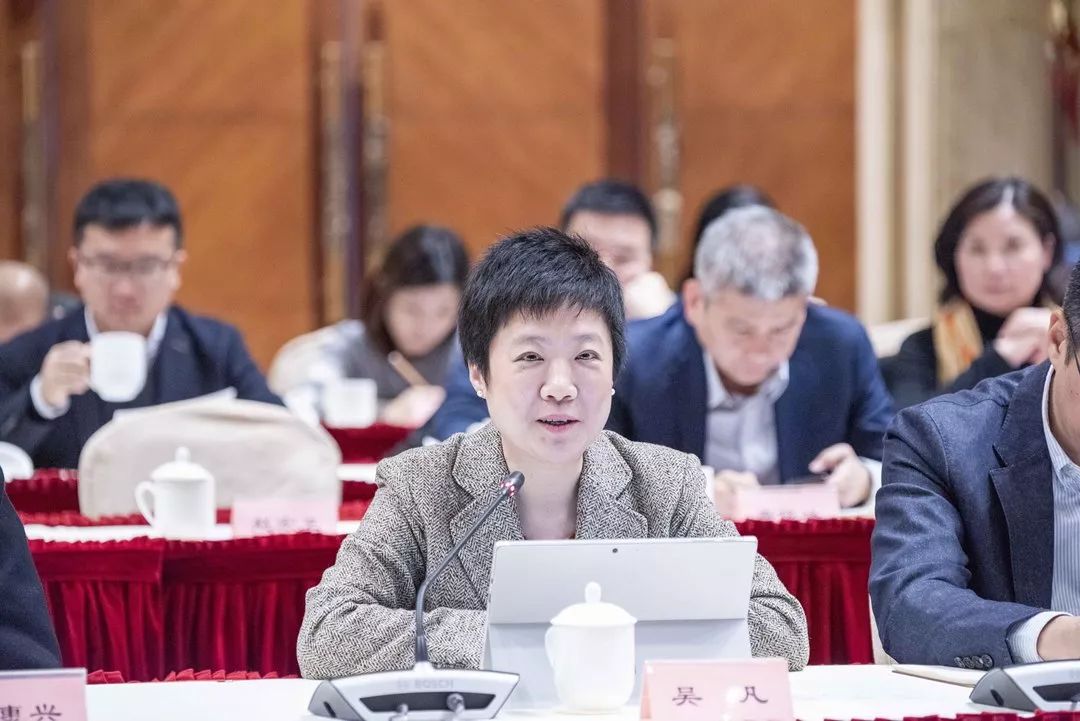 中国工程院院士,中科院上海技术物理研究所科技委主任龚惠兴座谈会上