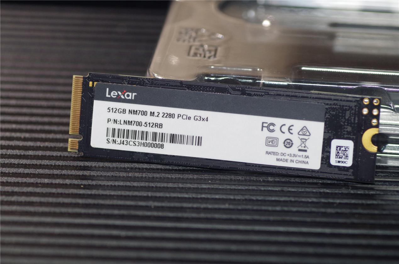 雷克沙nm700大战西数sn750孰强孰弱