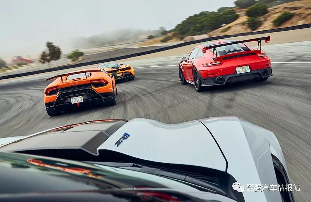 保时捷 gt2 rs vs. 兰博基尼 performante