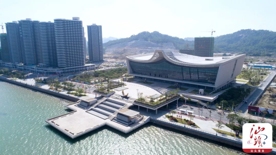 街市| 澄海部分路口交通秩序问题突出,这些车牌号被曝光;大白天莲上某