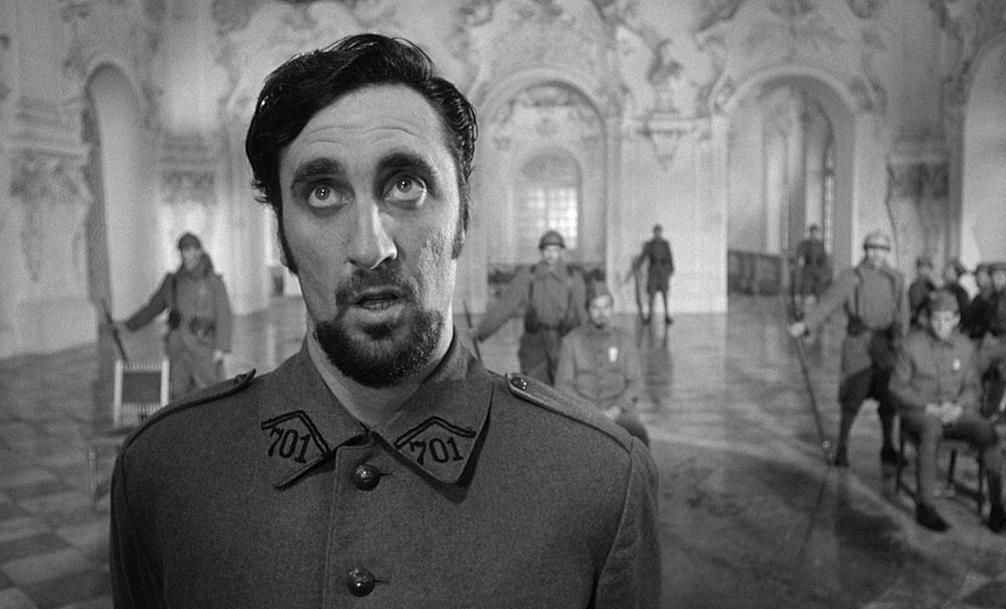 这部电影曾被法国禁映十八年,如今是最经典的战争片杰作之一 _布里克