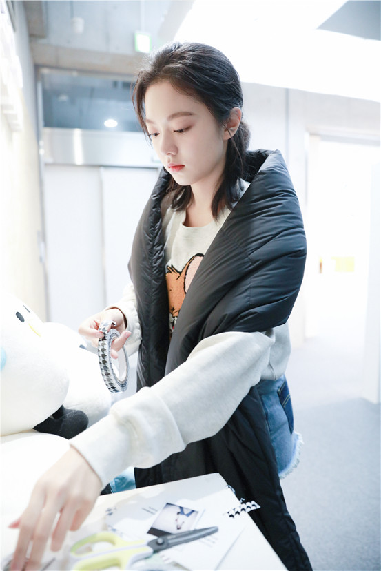 赵今麦出演快乐大本营 变身活力"蝴蝶"首秀舞蹈