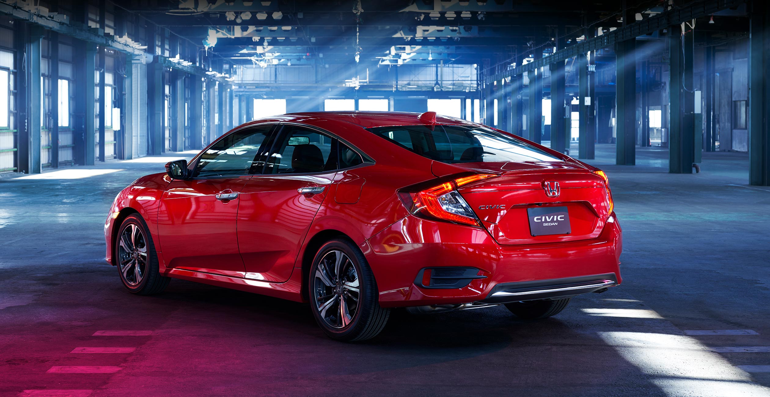 新款思域2020年1月亮相提供三厢两厢版本