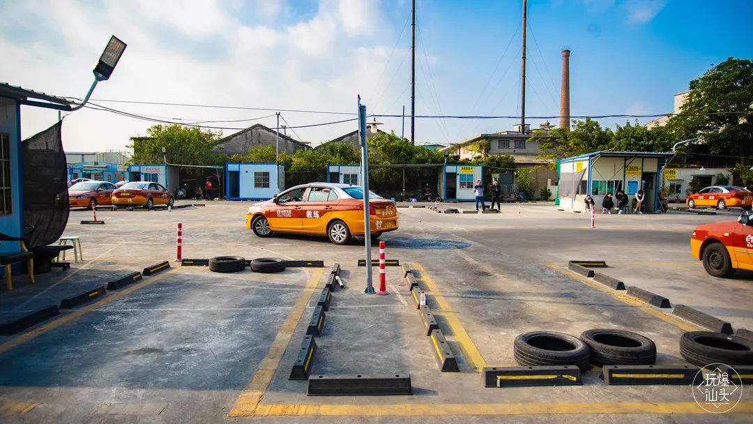 想学车的人注意了汕头这家驾校被曝光原来学车还能这样学