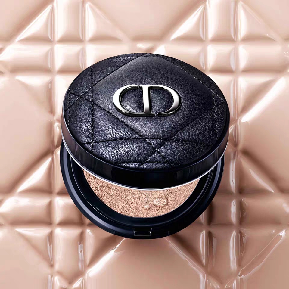 dior凝脂恒久气垫