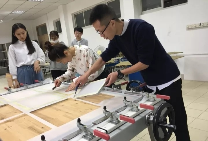 如何在衣服上印图案?GIFTBOXS|集盒定制教你制作创意文化衫（images 3）