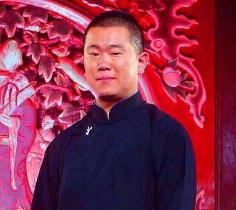 德云社鹤字科门长投奔戴九安背后,相声水平不堪,摘字不可避免_杜鹤来