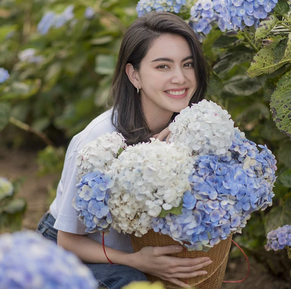 泰星bella高难度瑜伽动作身材管理太好,mai和男友甜蜜清迈跨年!_weir