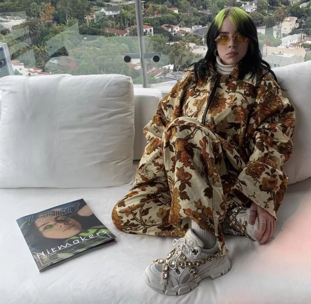 billieeilish18岁那年我在itunes榜首翻白眼儿