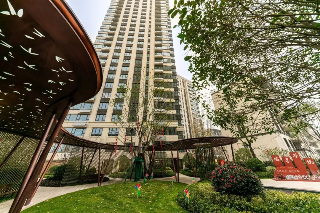 实拍图12月26日至27日,铂悦庐州府(备案名:铂悦府)澜园迎来