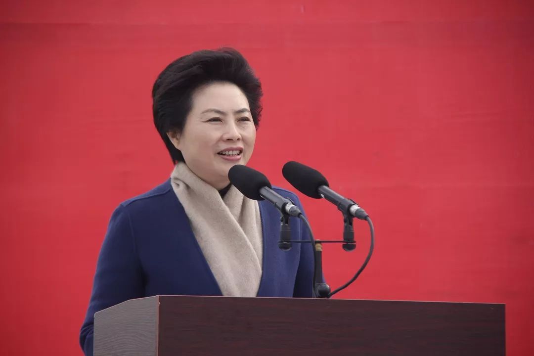 合龙仪式现场合龙仪式上,资阳市委副书记,市长吴旭下达合龙命令,并向