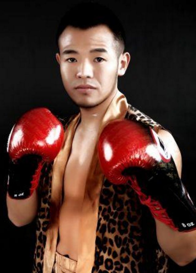 原创拳手马海批裘晓君不配打拳疑似拳王妻怒怼长期水泡的海洋动物