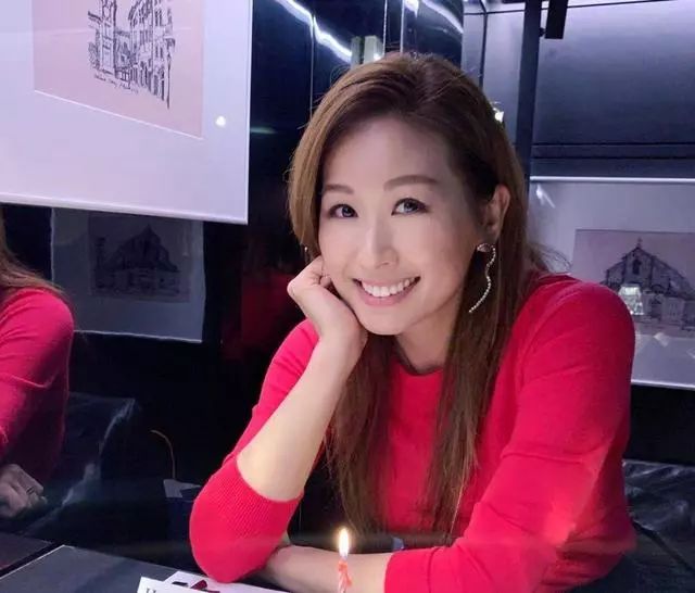 tvb御用颠婆实际是高学历富二代入行十年首次提名最佳女配角