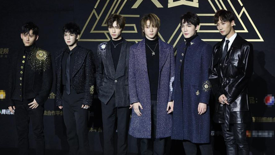 2019星光大赏红毯12帅!肖战,王一博齐聚,赵丽颖破天荒同框