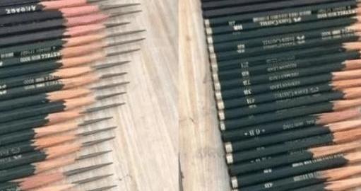 首先我们来看一下美术生,美术生削铅笔和我们普通人