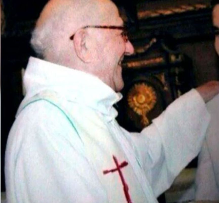 法国91岁神父喉咙插着十字架惨死，但事件的背后更加可怕邪恶