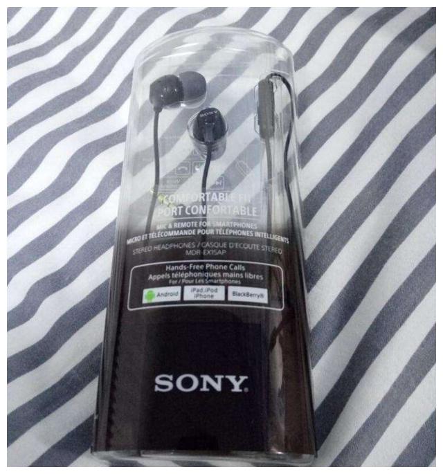 索尼耳机也有入门级别的款式,比如索尼mdr-ex15ap.