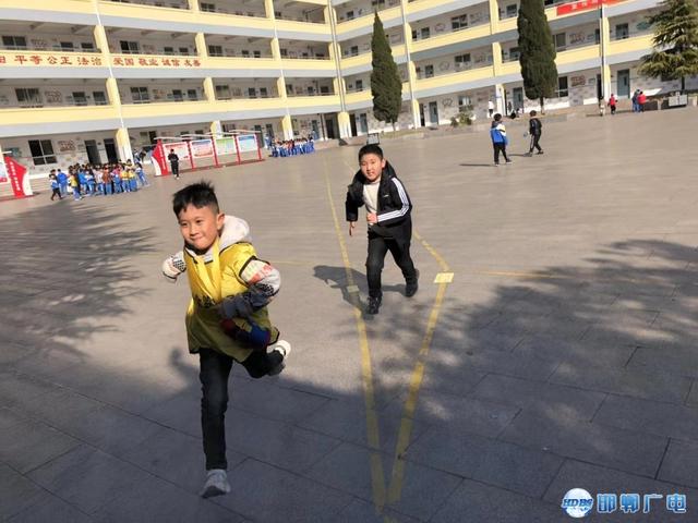 涉县第一实验小学校长苑永清：筑实根基 品验求真(图4)