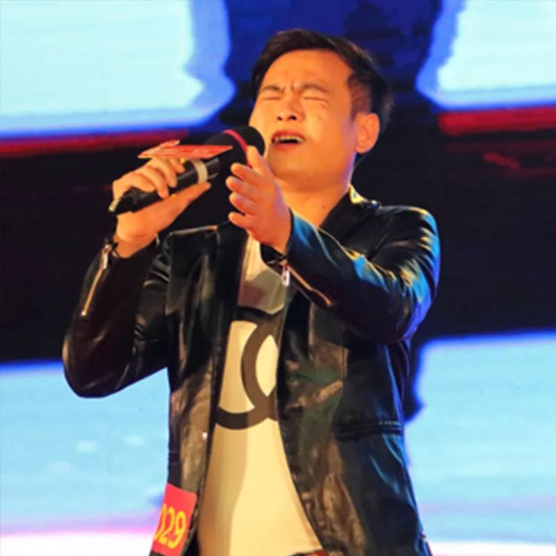 万众瞩目的抖音网红狂欢跨年夜暨潮娱圈艺人颁奖盛典