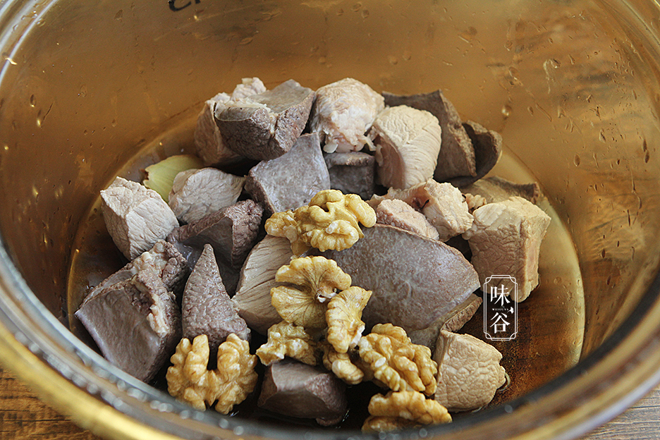 原创猪身上"最腥骚"的部位,广东人爱用来煲汤喝,健脾暖胃身体好