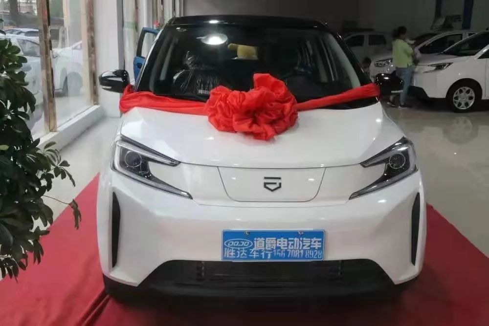 车展优惠季购车好时机元旦购车来通源新能源汽车城就购了