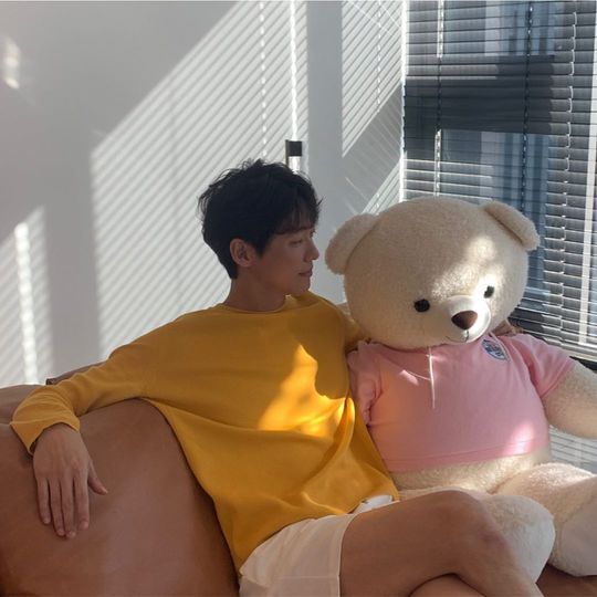 原创南宫珉将与韩艺瑟合作新剧 我独公开豪宅超有钱 模特女友小其11岁