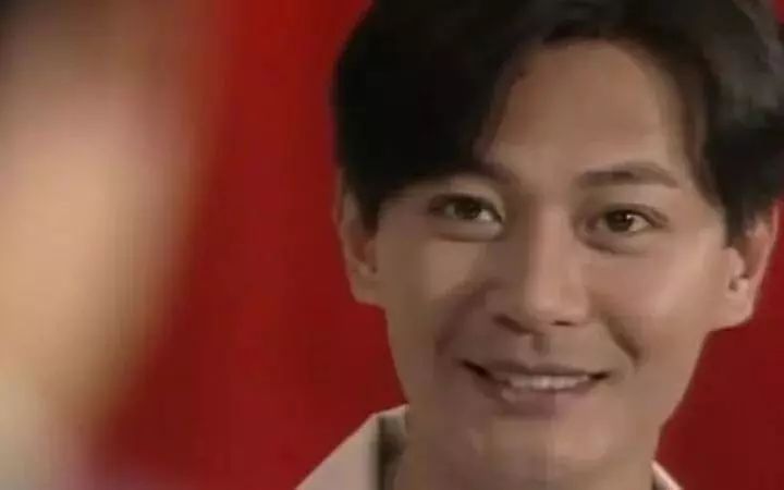 原创唐僧江华近照57岁帅气依旧自曝收天价费用给亚视撑场