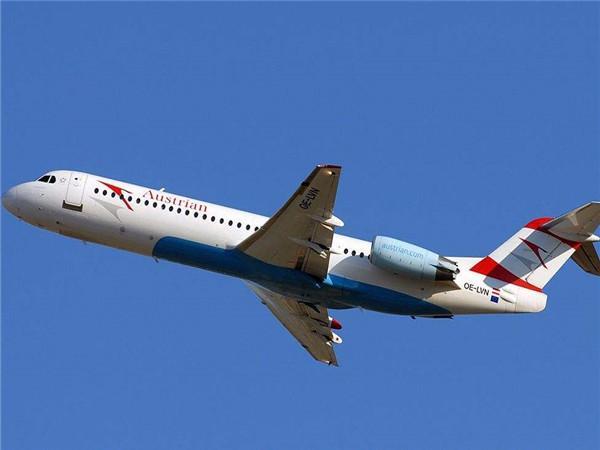 观察者网报道称,近日哈萨克斯坦一架载有100人的福克飞机,准备从