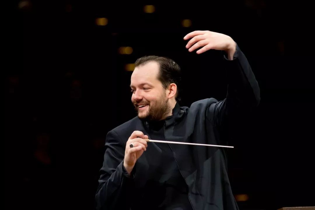 新年音乐会确定由拉脱维亚人安德里斯·尼尔森斯(andris nelsons)指挥