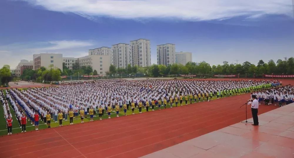 富乐国际学校高中图片