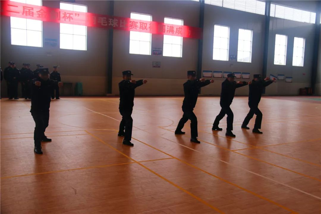 渝都监狱近日,重庆市渝都监狱举行民警冬季大练兵开训仪式,正式拉开为