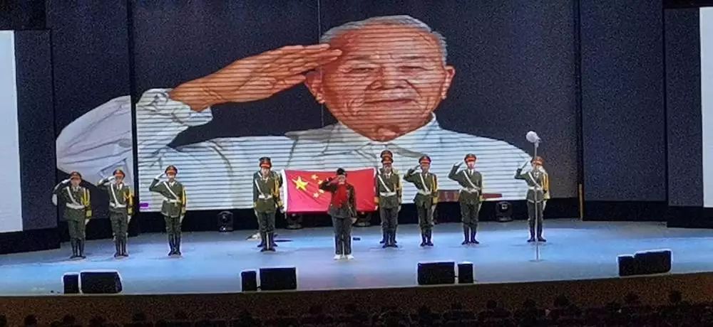 今晚七点聊城二中2020元旦联欢会网上直播全网转发