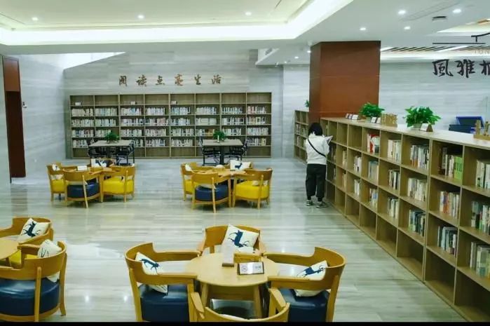 伯鸿书香驿站1家,新建伯鸿乡村书屋16家,伯鸿书屋30家;知名书院挂牌