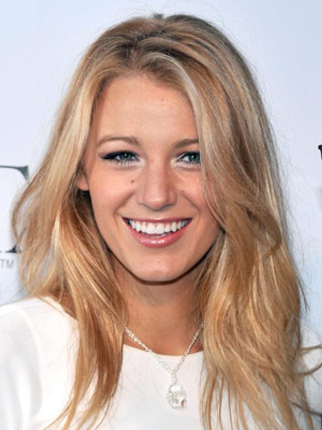 原创热巴无惧杨幂15万香奈儿首饰,画好鼻影鼻子比你高比你挺比你有福