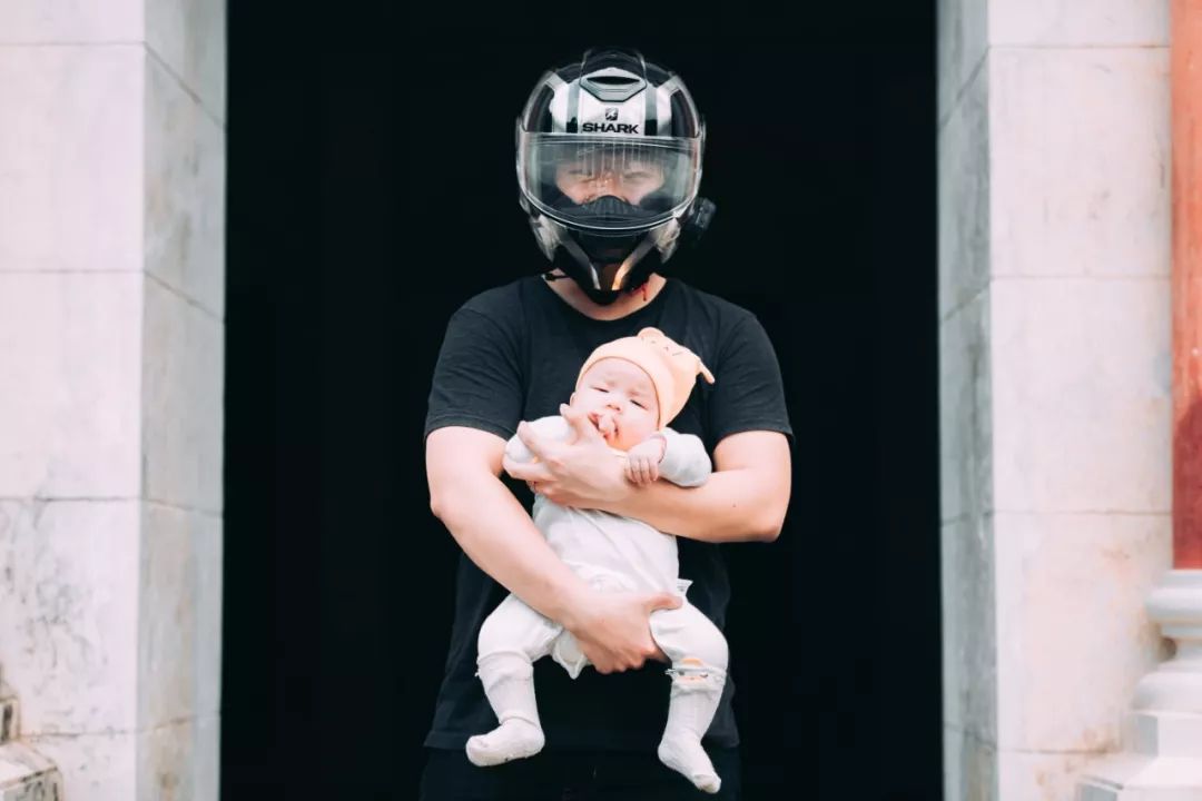 同为奶爸实在羡慕文章里的这些个奶爸居然可以这么痛快