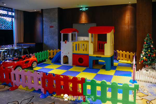 在龙佳睿途酒店的中餐厅吃了两餐,晚餐自助也是在酒店的芗萫西餐厅.强