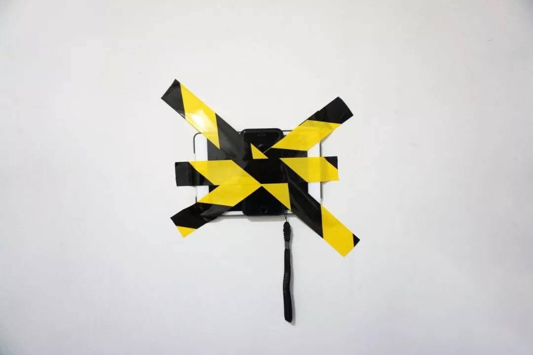 你离12万美元的艺术品只差一卷3元工业胶带