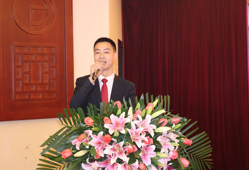 贵州省云南商会换届王明辉当选为商会新一任会长