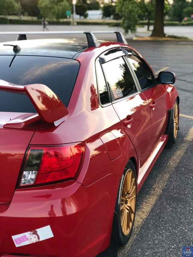 一切以"定制改装"为主的亮红色斯巴鲁wrx!