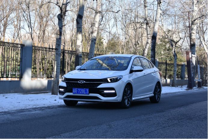 一品驾到|奇瑞艾瑞泽gx pro,是如何治好强迫症晚期的?